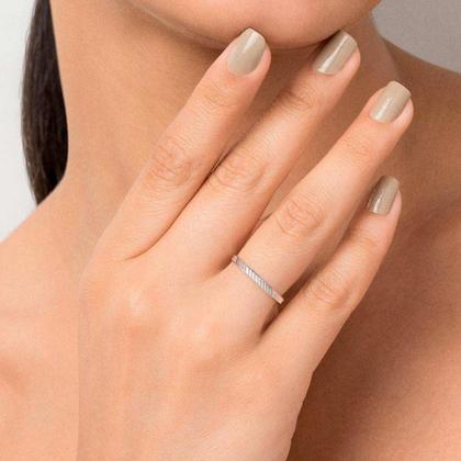 Imagem de Aliança De 2,0 Mm Trabalhada Com Riscos. 810259