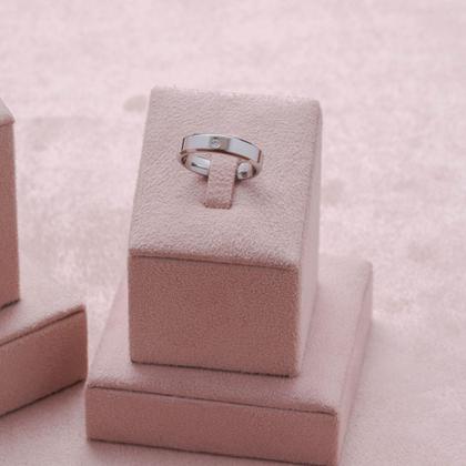 Imagem de Aliança de Namoro Supreme 4.50mm com Zircônia