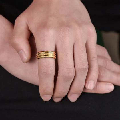 Imagem de Aliança Tungstênio Ouro 18k Com Frisos Dourado Fosca 6mm