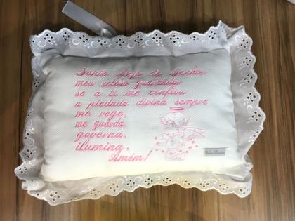 Imagem de Almofada bordada com terço (oração)