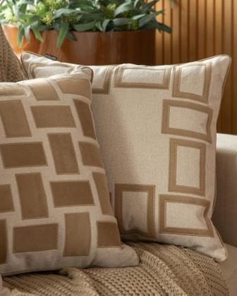Imagem de Almofada Chenile Com Aplique Geométrico Retângulos Vazados 52x52cm Bege