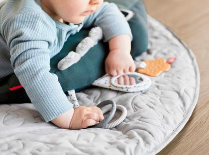 Imagem de Almofada Tummy Time feita por Deer com dentição Toys Mirror