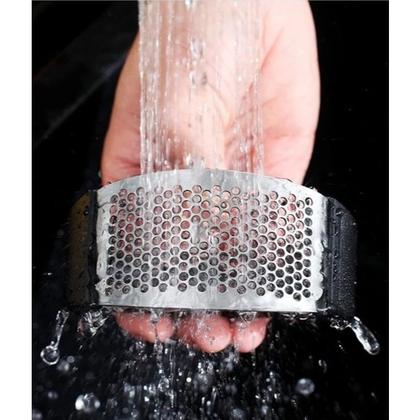 Imagem de Amassador de Alho Manual em Aço Inox com Cabo Plástico Preto Dia a Dia Triturador