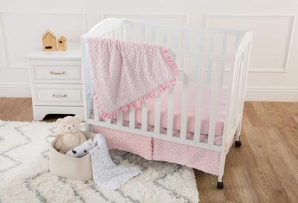 Imagem de American Baby Company Heavenly Soft Minky Dot 3-Piece Mini/Portable Crib Bedding Set, Pink, for Girls