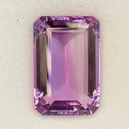 Imagem de Ametista Baguete Retangular 23,26ct