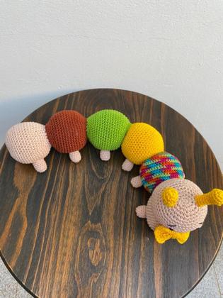 Imagem de Amigurumi Centopéia Grande