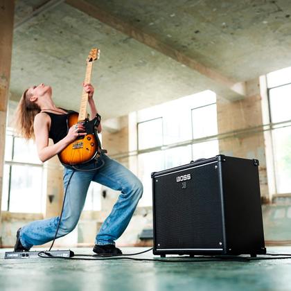 Imagem de Amplificador Guitarra 1x12” 100W Boss KATANA 100 3ª Geração