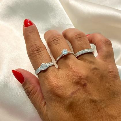 Imagem de Anel 2 fileiras cravejadas com zircônia Coração cristal  em prata 925