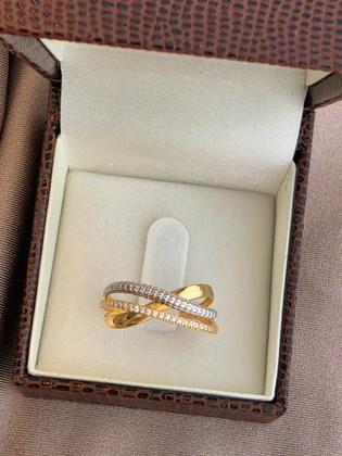 Imagem de Anel com Zircônias Ouro 18k - 2.40