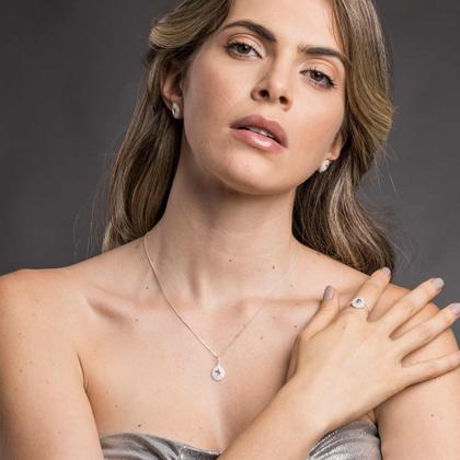 Imagem de Anel de Prata Coleção Queens Cristal 5x7 e Zircônias Brancas