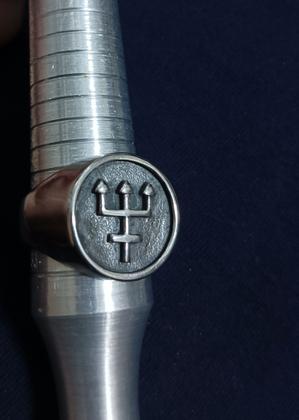 Imagem de Anel em Aço Inox Exu Garfo Tridente Umbanda