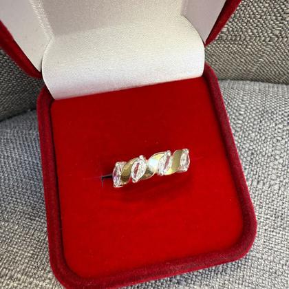 Imagem de Anel Meia Aliança Em Prata Zircônias e Aplique em Ouro 14 K