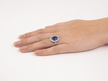 Anel Princesa Kate Ouro Branco 18k Safira Azul A82 - MAEHLER