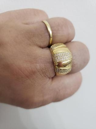 Imagem de Anel semijoia com detalhes em microzirconias