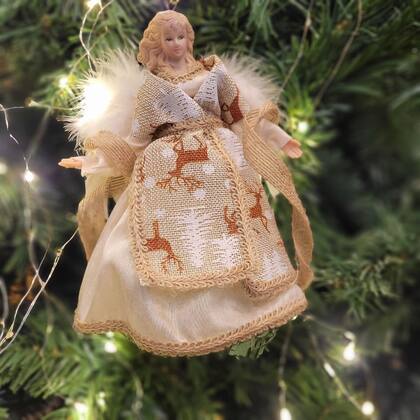 Imagem de Anjo Decorativo Natal Pendente Rústico Bege Estampado Renas 17cm - Noel Decor