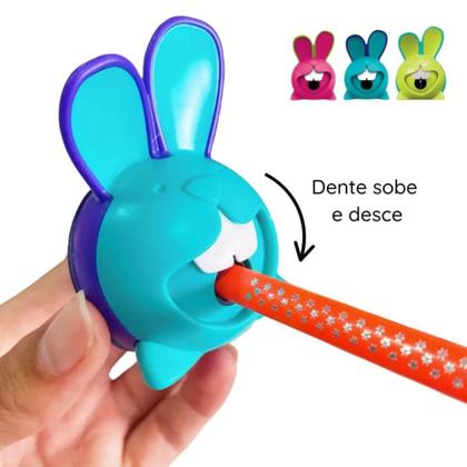 Imagem de Apontador Croc Croc Formato de Coelho com depósito Unidade ou Kit á Escolher - Maped  Papelaria  Material Escolar 