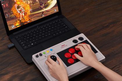 Imagem de Arcade Stick 8Bitdo para Switch e Bluetooth sem fio do Windows