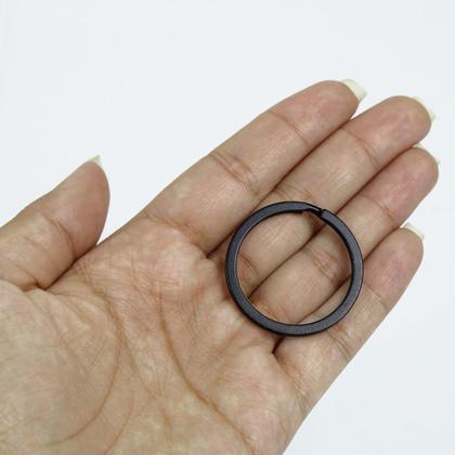 Imagem de Argola 35mm Italiana Preta Sem Corrente Para Lembrancinha 50 Unidades