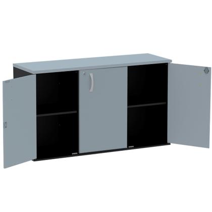 Imagem de Armário Baixo Credenza PE25 Pandin 121,50 cm (largura) em MDP Cor Cinza e Preto com Três Portas