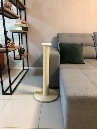 Imagem de Arranhador para gatos pilar POLE CAT (BIG), base e tubo em sisal, arranhador na vertical e horizontal, enriquecimento ambiental