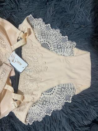 Imagem de  Arrase com o Conjunto lingerie calcinha e sutiã plus size super confortável um espetáculo 