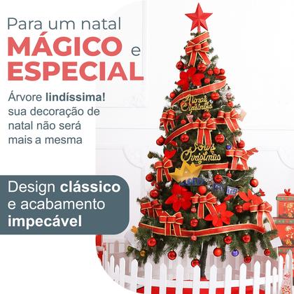 Imagem de Árvore De Natal Pinheiro Tradicional Verde Ou Nevada Premium