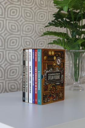 As Extraordinárias Viagens de Júlio Verne Box com 6 Livros
