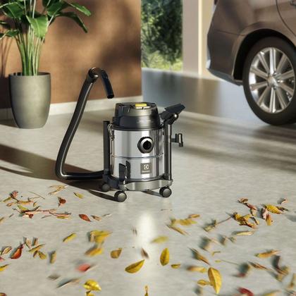 Imagem de Aspirador de Pó e Água ThermoControl Inox 220 V Electrolux