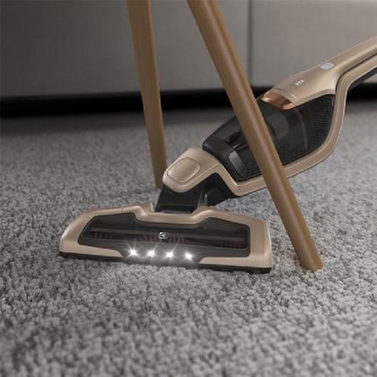 Imagem de Aspirador de Pó Vertical Sem Fio Electrolux Ergorapido 2 em 1 Bocal Pet até 45 min Dourado (ERG26)