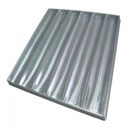Assadeira De Pao De Sal Perfurada 6 Ondas 58X70 - Imeca Imagem de Assadeira De Pao De Sal Perfurada 6 Ondas 58X70 - Imeca