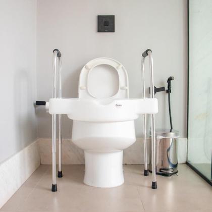 Imagem de Assento Elevado Sanitário Com Barra de Apoio Ajustável Sit V Carci Praticidade e Segurança