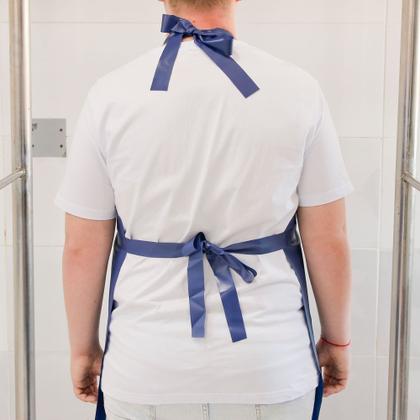 Imagem de Avental profissional resistente e impermeável com proteção contra líquidos