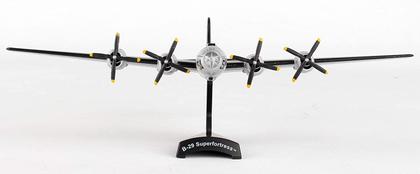 Avião B-29 Superfortress Square 54 Museum of Fly Daron 1/200