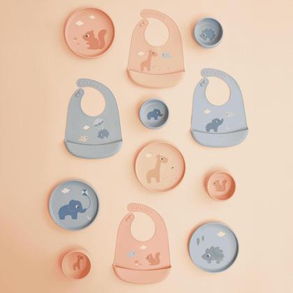 Imagem de Babador em Silicone com Pega Migalhas Cloudy Elefante Azul - Buba