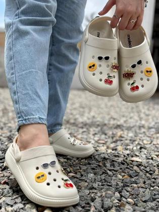 Imagem de Babuche Moleca com Pins 5832.201