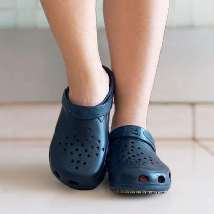 Imagem de Babuche Profissional SoftWorks Mania Com Perfuros Conforto Antiderrapante Trabalho EVA BB31