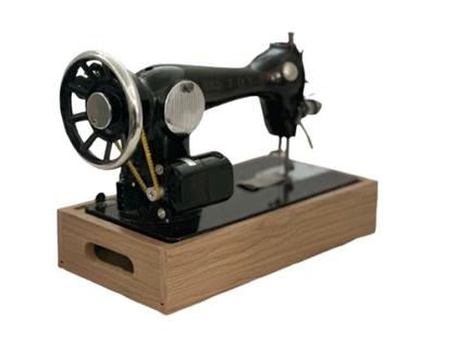 Imagem de  BAIXOU O PREÇO Máquina De Costura Reta Semiindustrial Nova Com Base FOX