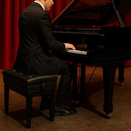 Imagem de Banco para Piano Regulável com Compartimento
