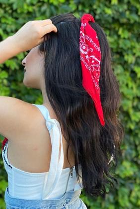 Imagem de Bandana Faixa Lenço Cabelo Estilo Rock Blogueira Skate Tumblr Moda Tendência Famosos Cores