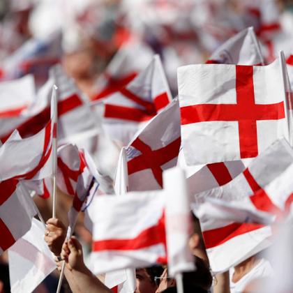 Imagem de Bandeira em miniatura Anley England, pacote com 12, 5x8 cm com bastão