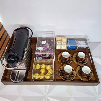 Imagem de Bandeja com divisórias cantinho do café completo 4 peças com organizadores de acrílico e bandeja