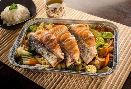 Imagem de Bandeja de alumínio retangular 1.500 ml c/tampa PET c/50 unid - Wyda -  delivery,  marmitex (15912)