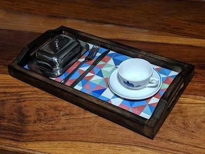 Imagem de Bandeja De Café Da Manha Grande Em Madeira Rustica Com Alça