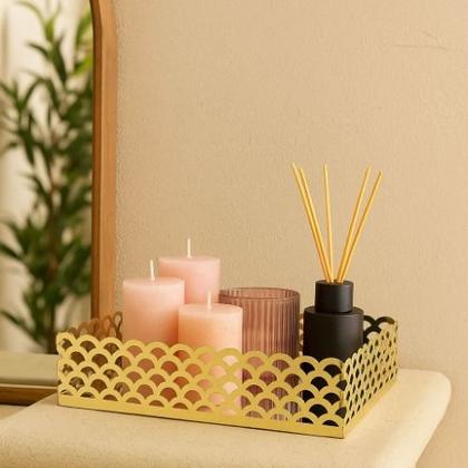 Imagem de Bandeja de Metal Dourada com Espelho  Porta Perfume/Joias 21x13x5 cm