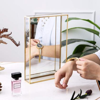 Imagem de Bandeja Decorativa Retangular em Vidro com Fundo Espelhado e Borda Dourada 