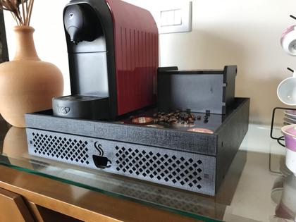 Imagem de Bandeja Organizadora de Cápsulas E Suporte de Cafeteiras Três Corações Design Em Zeus MDF 