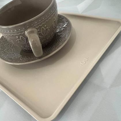 Imagem de Bandeja Plástica para Servir 27x22cm Restaurante Refeitório Ou Flow Retangular Bege