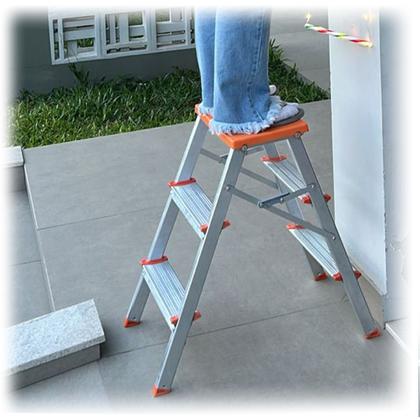Imagem de Banqueta de Alumínio Bilateral 3 Degraus