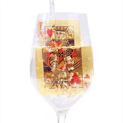 Imagem de Baralho Dourado Luxo Impermeável e Anti-Rasgo 54 Cartas Premium para Truco, Poker e Mágica  Brilho Metálico Exclusivo,