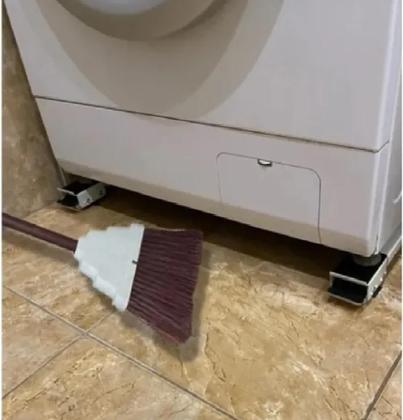 Imagem de Base Suporte Com Rodinhas Para Geladeira Fogão Maquina De Lavar Sofá Móvel